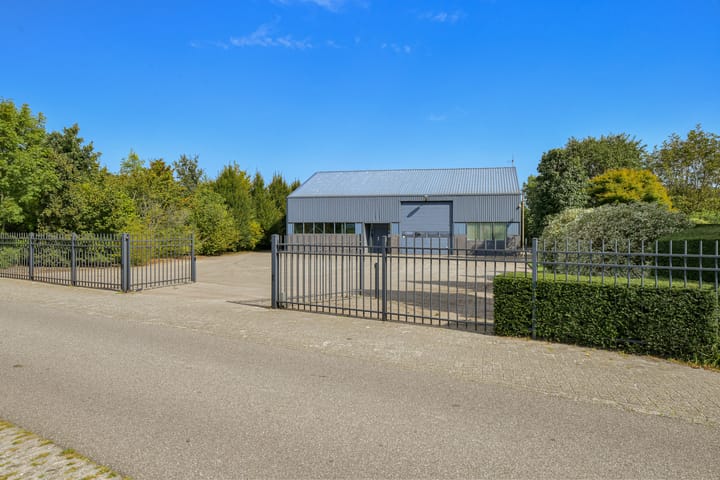 Foto 71 van Moerdijkse Postbaan 111