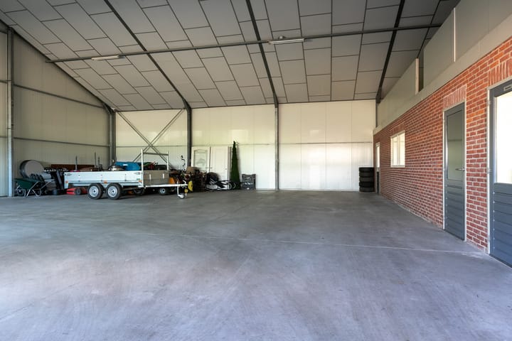 Foto 74 van Moerdijkse Postbaan 111