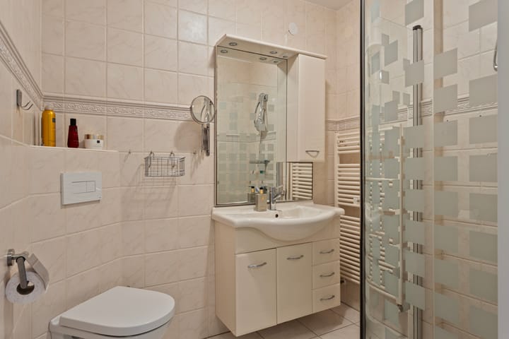 Photo 27 of Leonard Bernsteinstraat 34