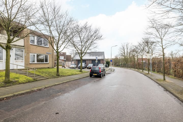 Foto 26 van Kruisbergplantsoen 37