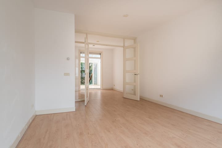 Foto 10 van Waalstraat 24-H