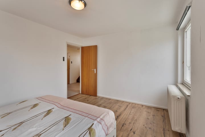 Photo 14 of Emmastraat 22