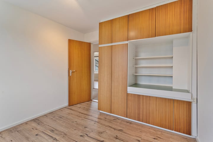 Photo 19 of Emmastraat 22