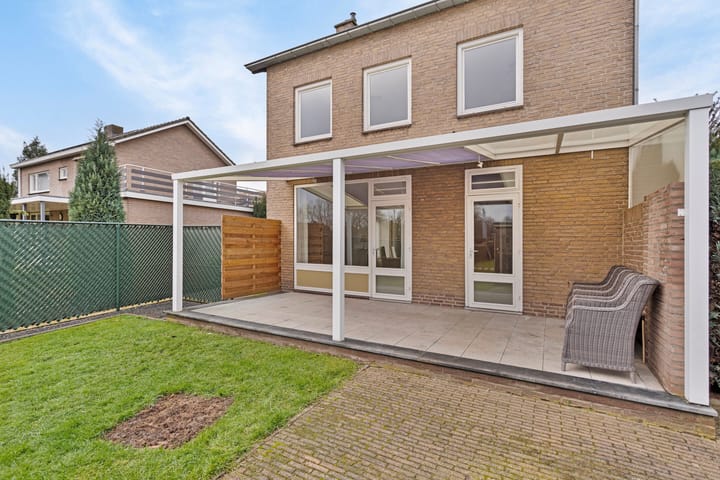 Photo 31 of Emmastraat 22