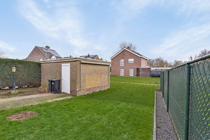 Photo 32 of Emmastraat 22