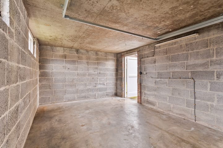 Photo 37 of Emmastraat 22