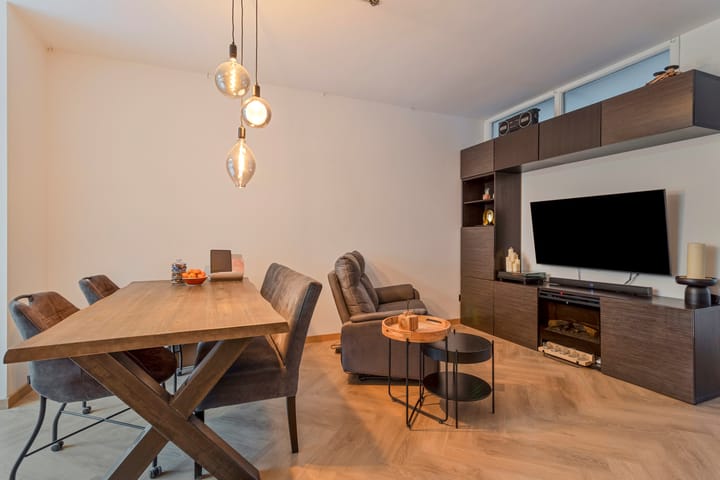 Foto 10 van Rozenburgsestraat 21