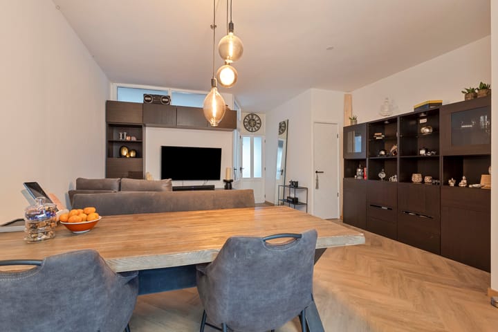 Foto 11 van Rozenburgsestraat 21