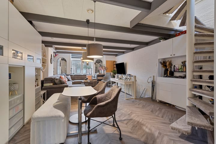 Foto 34 van Rozenburgsestraat 21