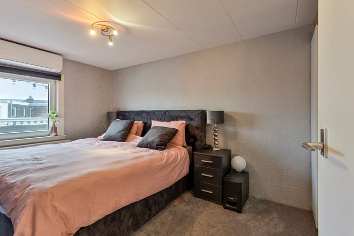 Foto 50 van Rozenburgsestraat 21