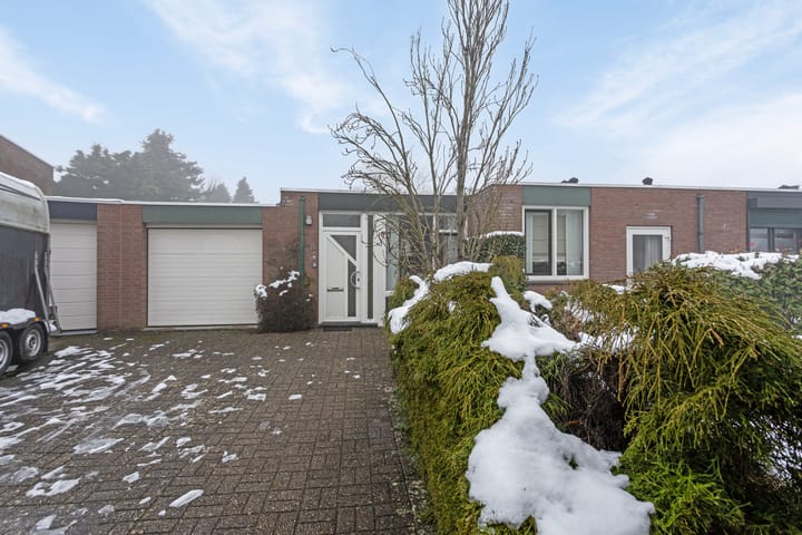 Foto 2 van van Mulkenplein 8