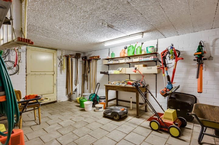 Photo 21 of Eikesstraat 17