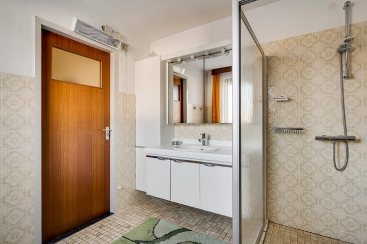 Photo 32 of Eikesstraat 17