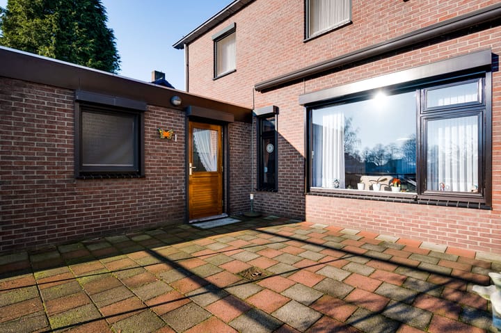 Photo 34 of Eikesstraat 17