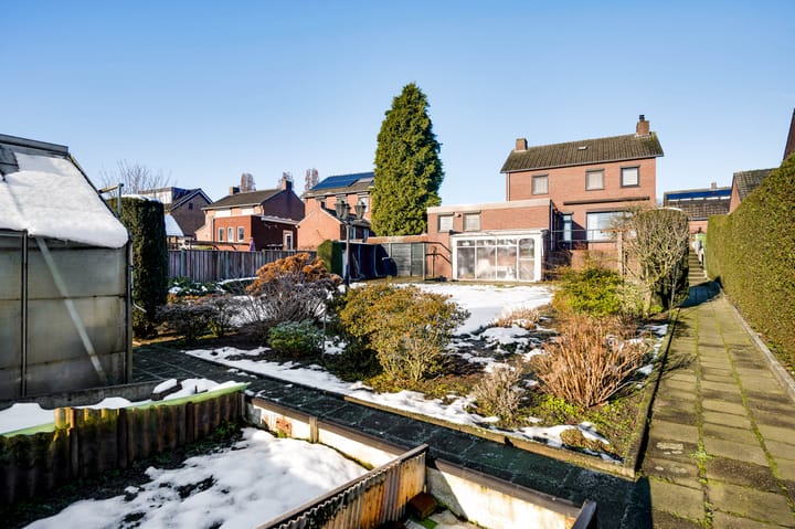 Photo 39 of Eikesstraat 17