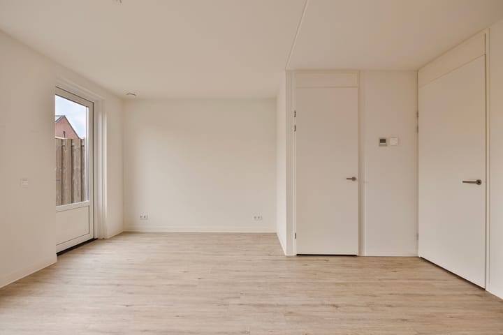 Foto 11 van Anna Blamanstraat 57