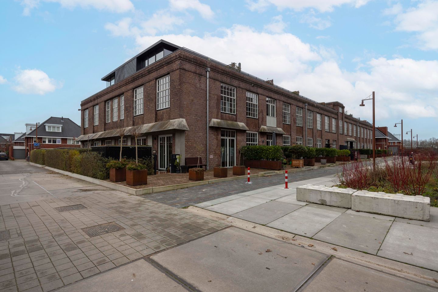 Foto 25 van Almystraat 56