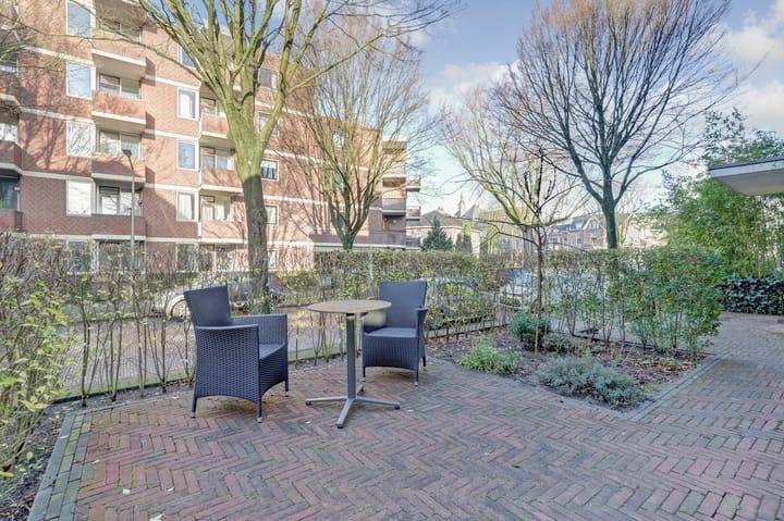 Photo 5 of Borneostraat 1