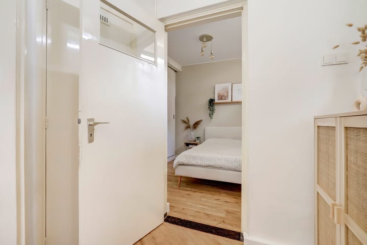 Photo 21 of Borneostraat 1