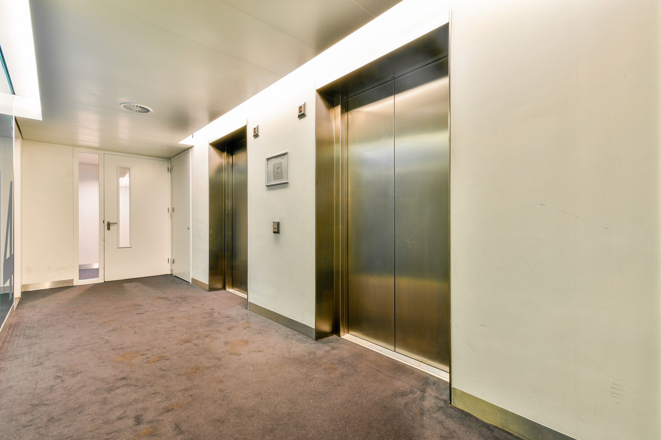 Foto 30 van Claude Debussylaan 227