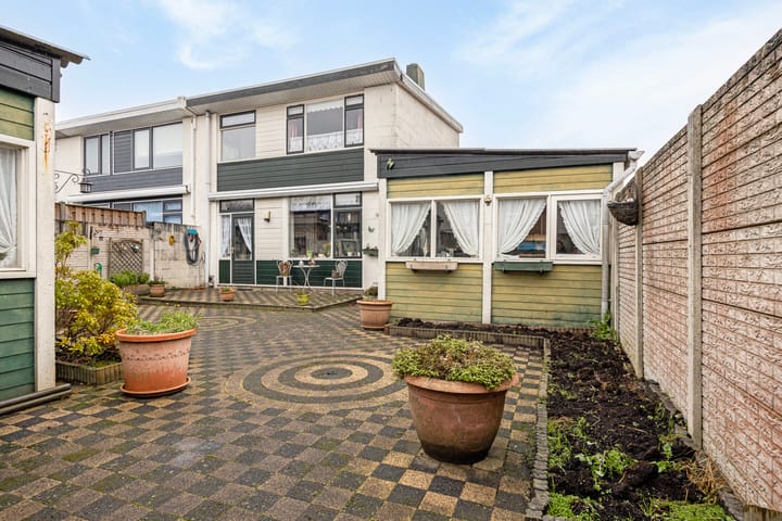 Foto 2 van M.H. Trompstraat 1