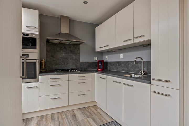 Foto 3 van M.H. Trompstraat 1