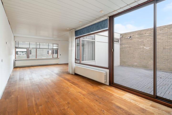 Foto 3 van Charlotte de Bourbonlaan 12