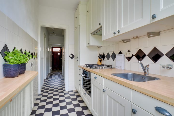 Foto 19 van Jan Luykenstraat 10