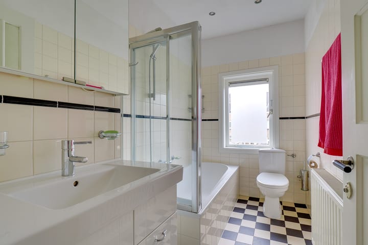 Foto 34 van Jan Luykenstraat 10