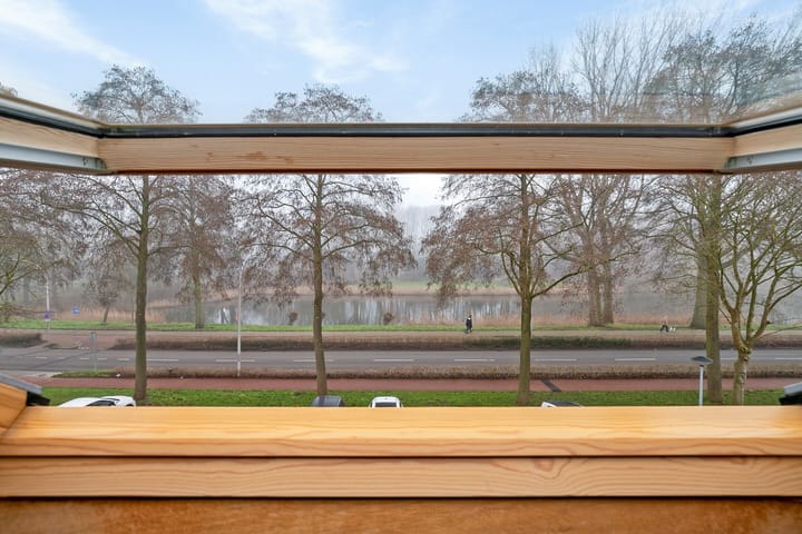 Foto 32 van Obrechtstraat 1