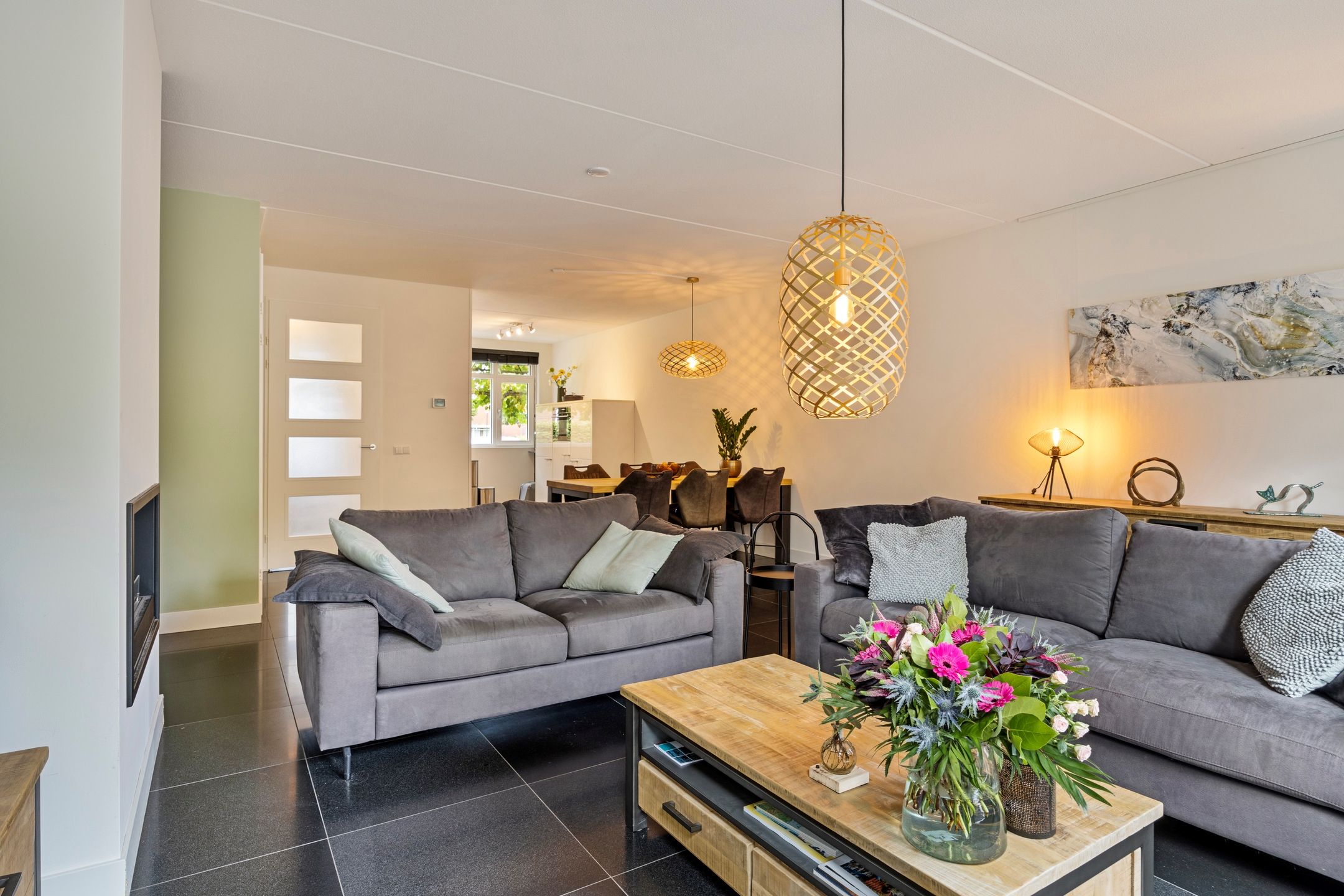 Foto 3 van Voorschotenstraat 12