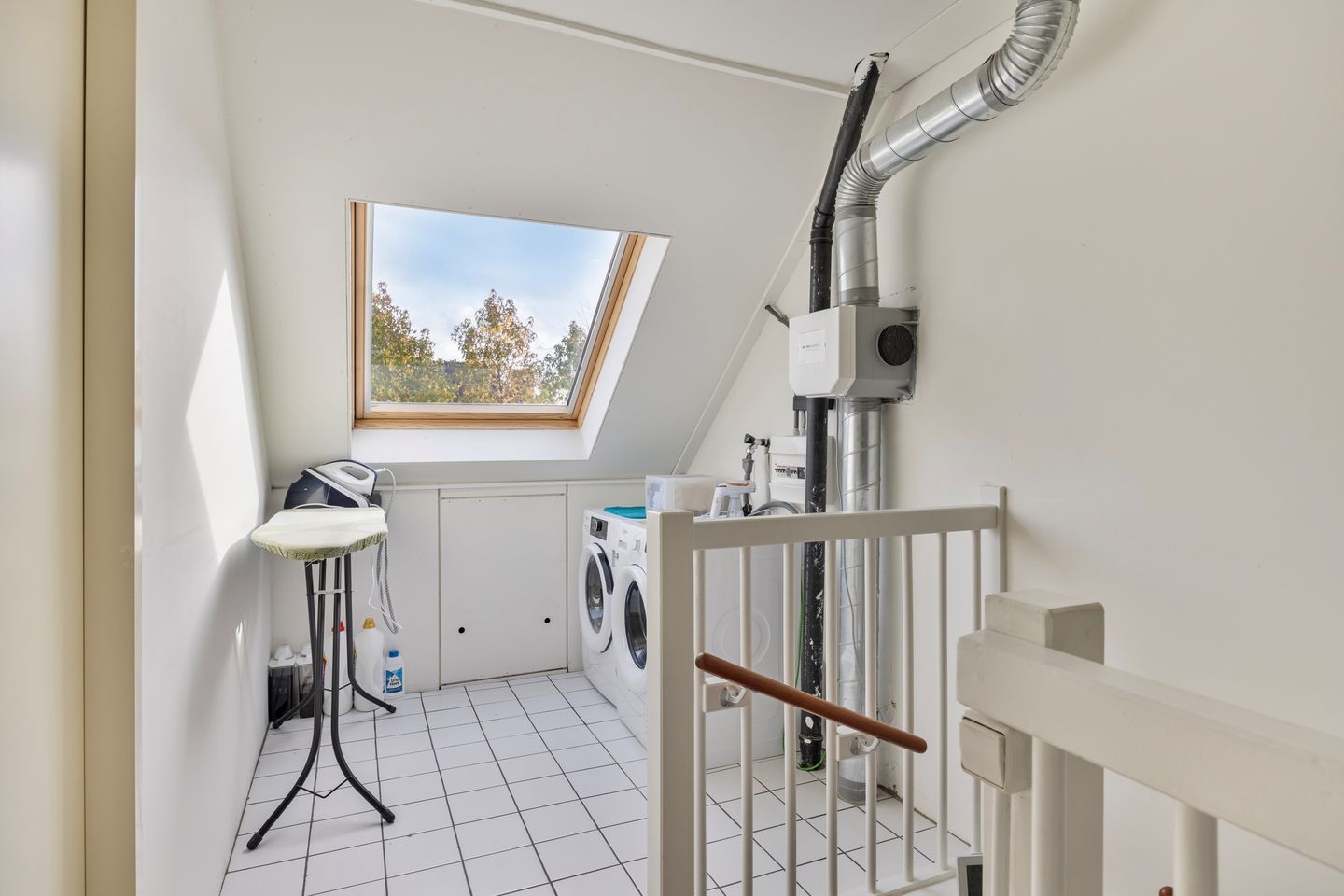 Foto 19 van Voorschotenstraat 12