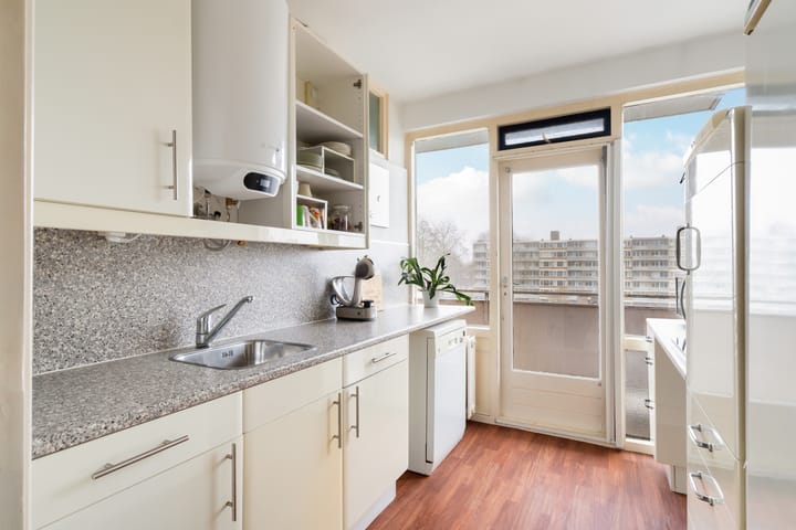 Foto 12 van Van der Helmstraat 309