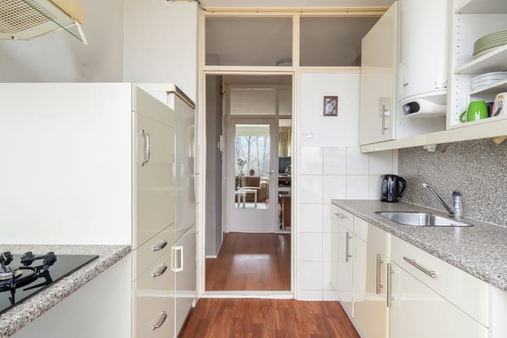 Foto 15 van Van der Helmstraat 309