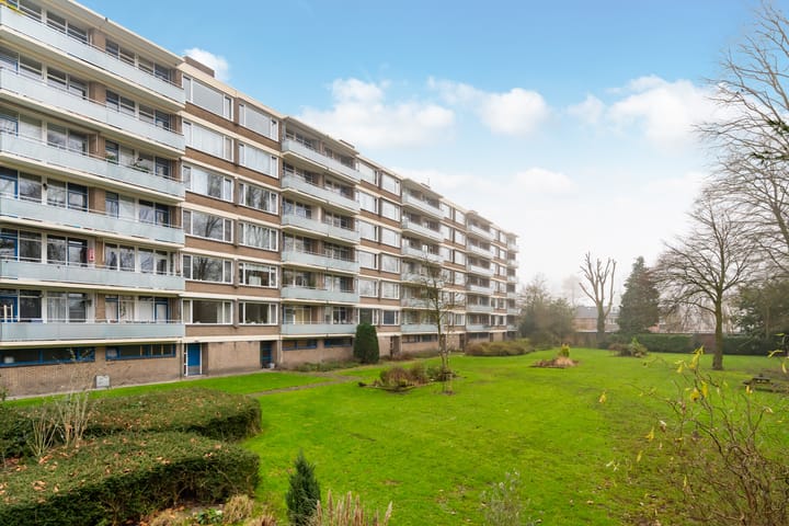 Foto 25 van Van der Helmstraat 309