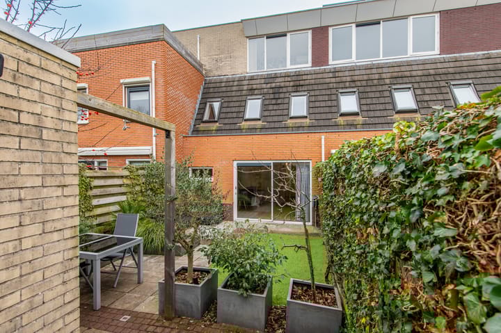 Foto 2 van Tjalkstraat 4