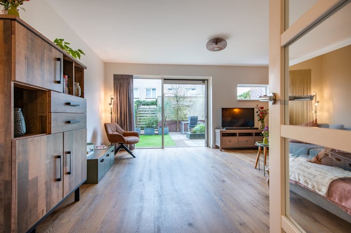 Foto 18 van Tjalkstraat 4