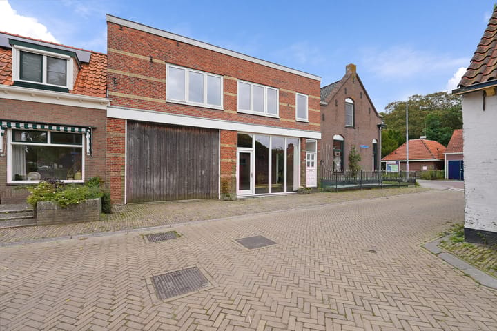 Achter de Kerk 2