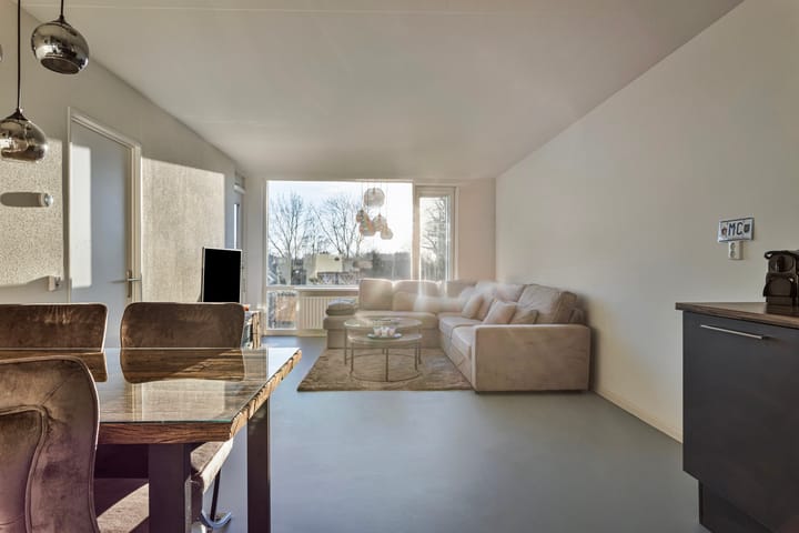 Photo 11 of Terneuzenstraat 139