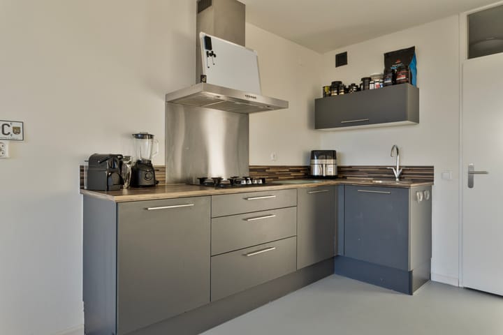 Photo 14 of Terneuzenstraat 139