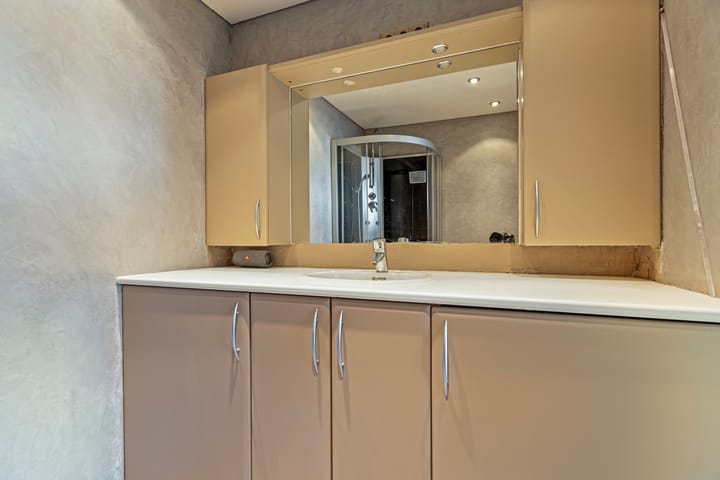 Photo 20 of Terneuzenstraat 139