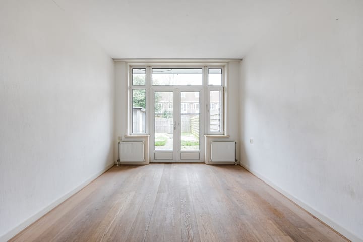 Foto 5 van Professor Van der Waalsstraat 9