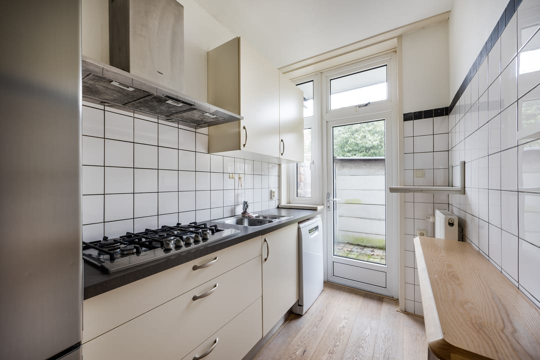 Foto 7 van Professor Van der Waalsstraat 9