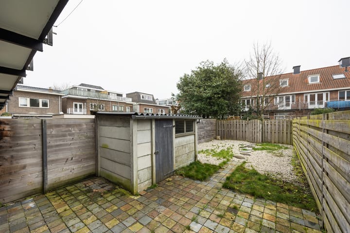 Foto 9 van Professor Van der Waalsstraat 9