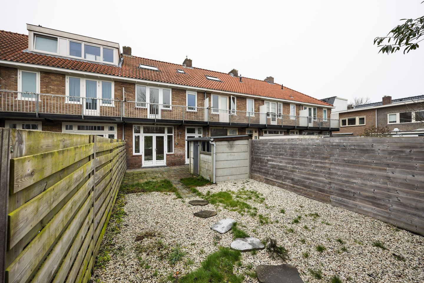 Foto 10 van Professor Van der Waalsstraat 9