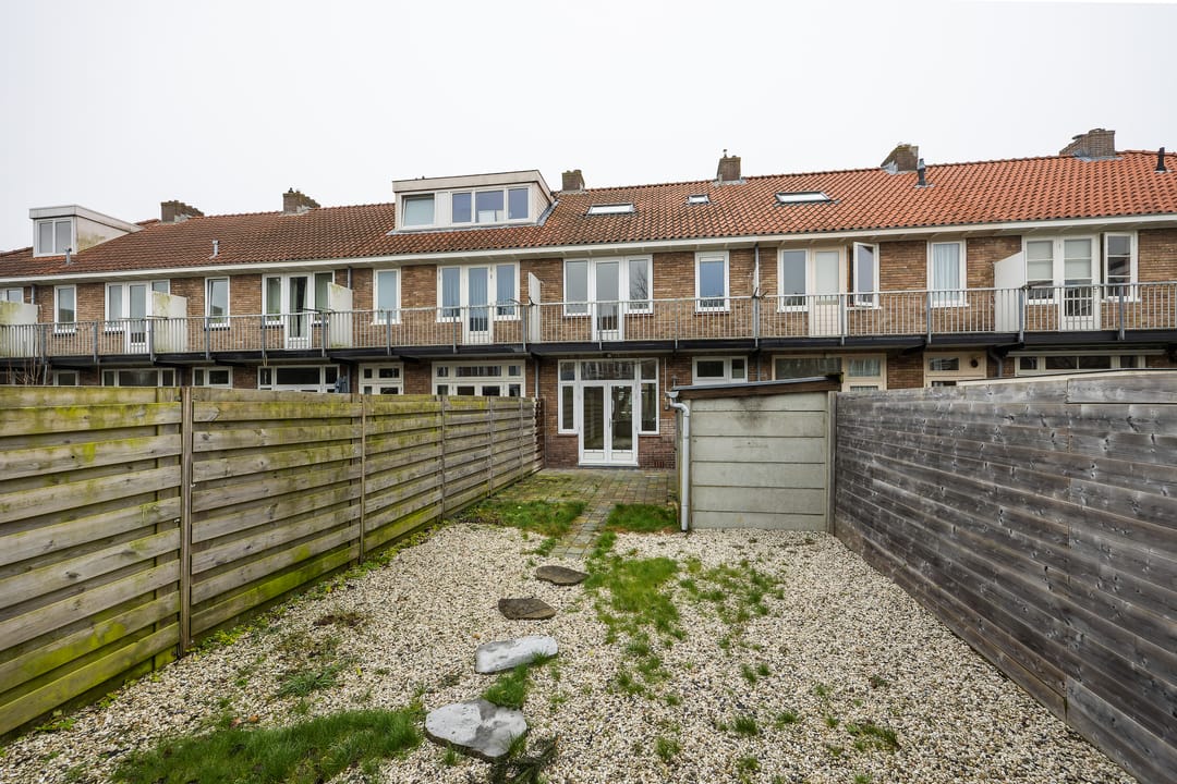 Foto 11 van Professor Van der Waalsstraat 9