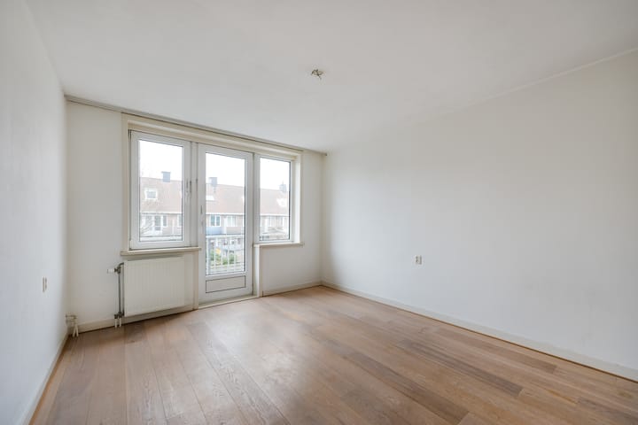 Foto 17 van Professor Van der Waalsstraat 9