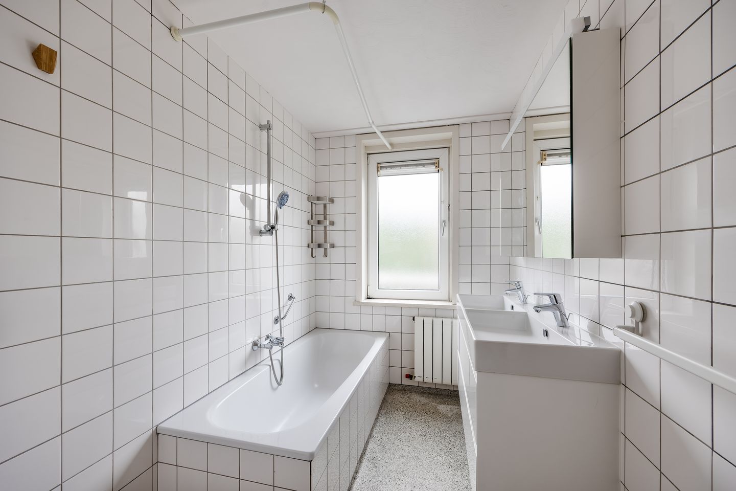 Foto 20 van Professor Van der Waalsstraat 9