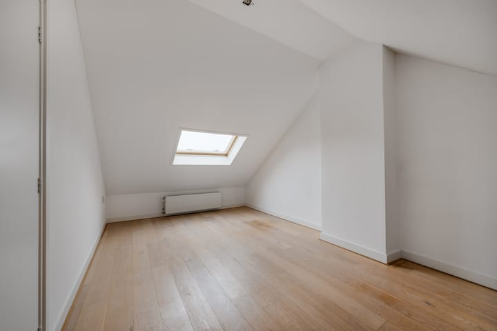 Foto 23 van Professor Van der Waalsstraat 9