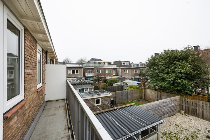 Foto 24 van Professor Van der Waalsstraat 9